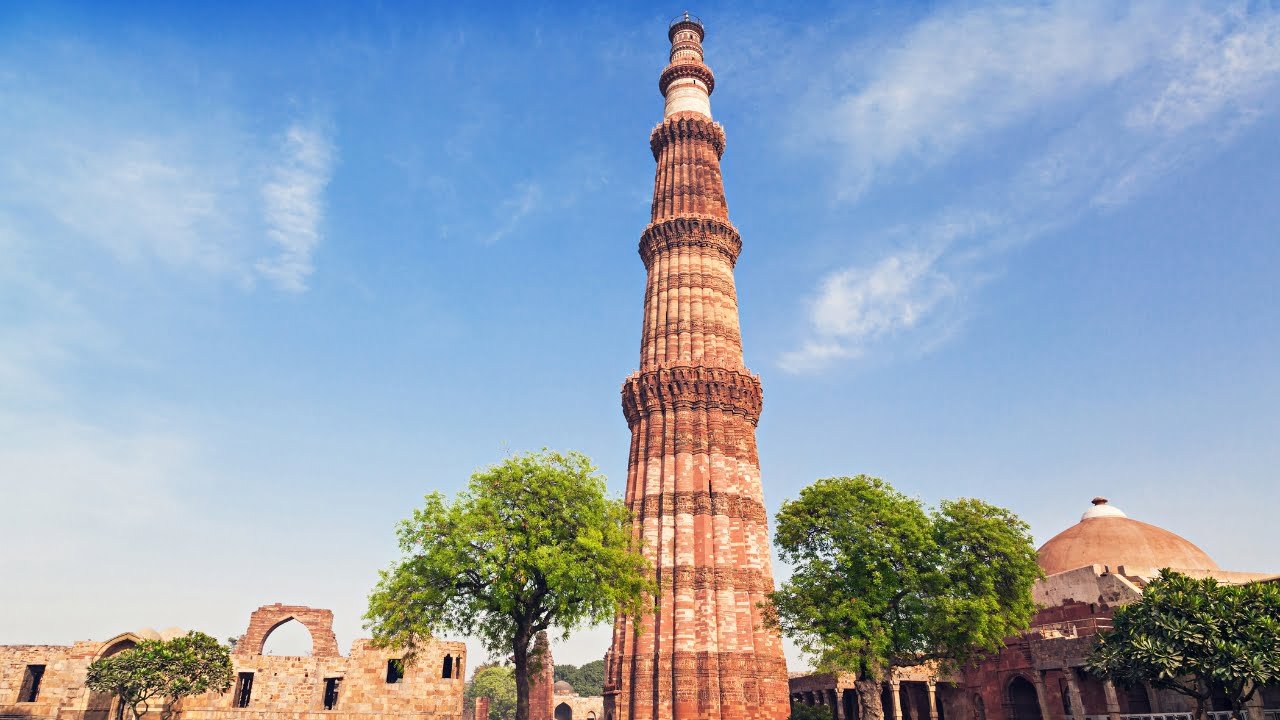 Qutub Minar 10 best places to visit in delhi