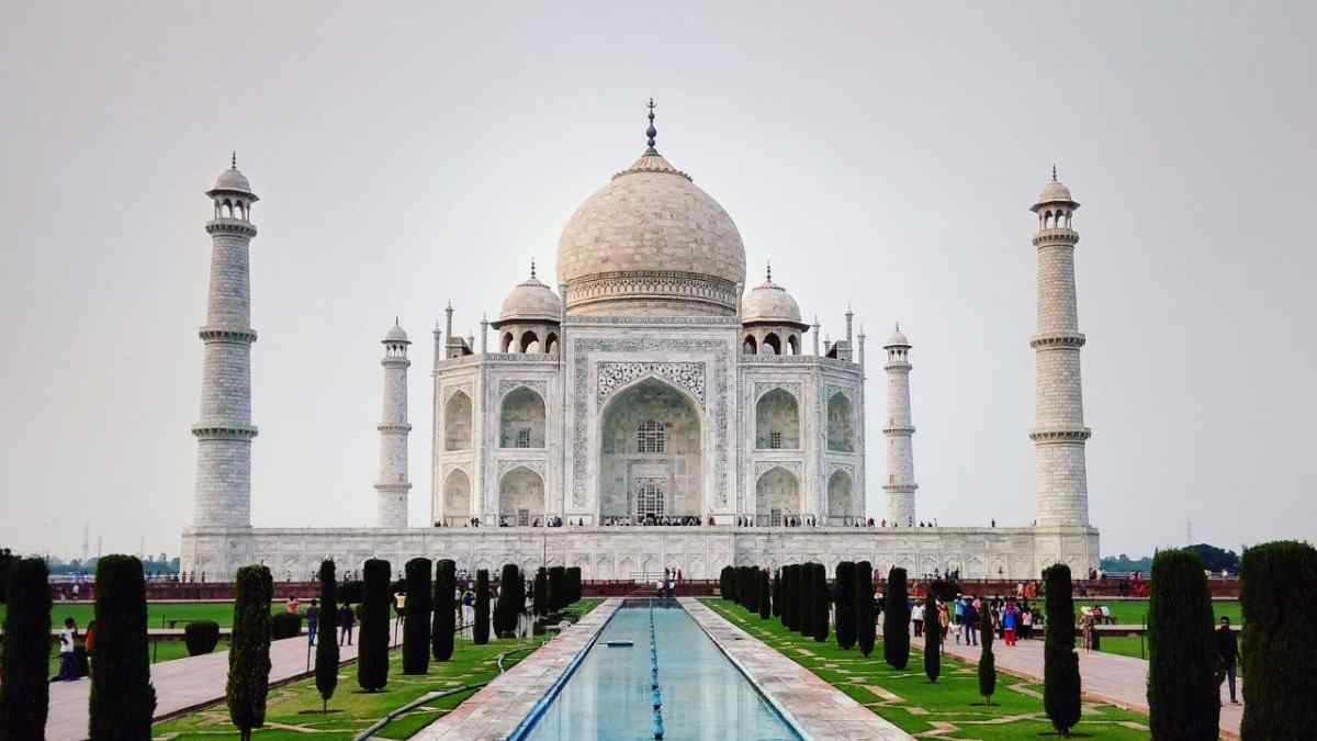 Amazing Facts About the Taj Mahal