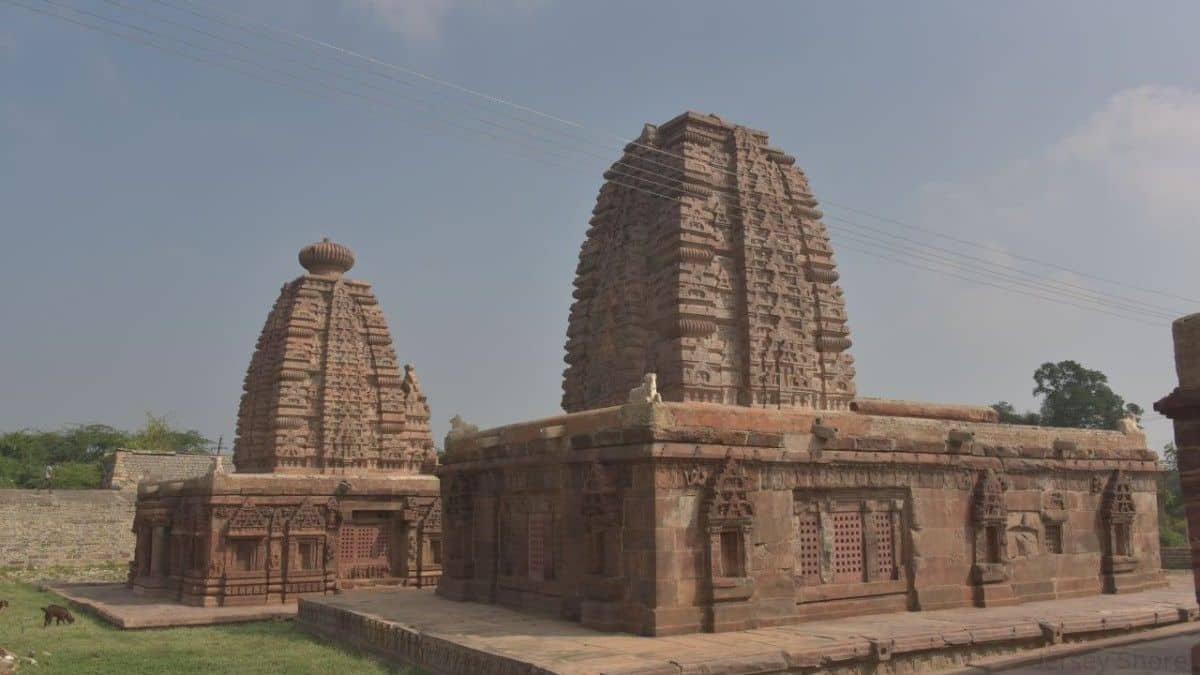 Explore the Beauty of Alampur Jogulamba Temple