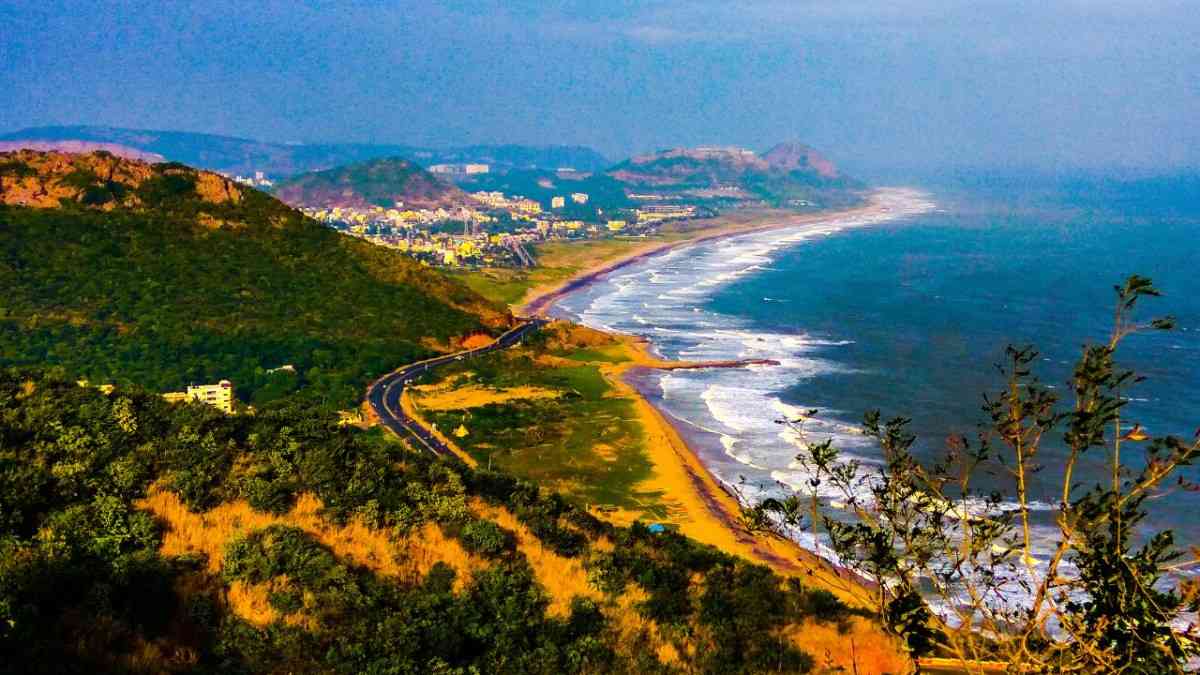 Hyderabad To Visakhapatnam Route Distance, Time, and Cost