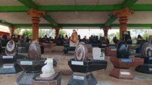 Golden Shivalingam at Ramaneswaram Temple
