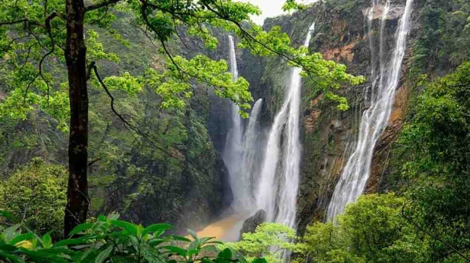 Your Easy Guide to Exploring Sundi Waterfalls